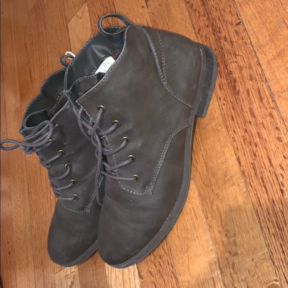Women’s ankle boots